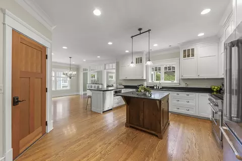 900 E Indiana St, Wheaton, IL 60187 photo 7