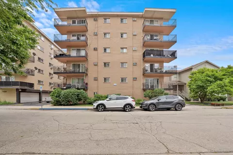 7432 Washington St #102, Forest Park, IL 60130