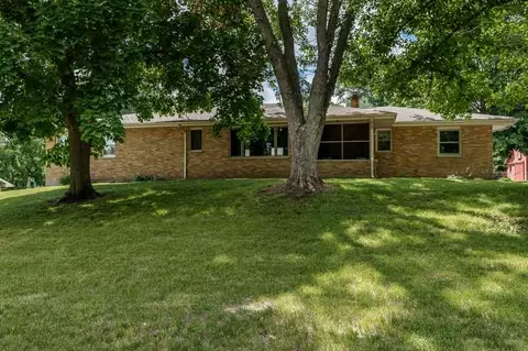 232 N Sumner St, Byron, IL 61010