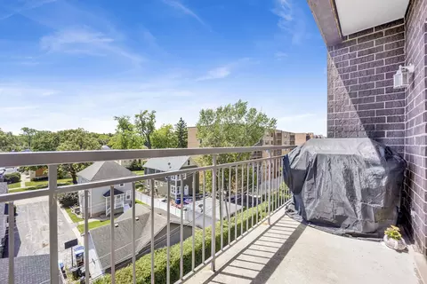 1477 E Thacker St #504, Des Plaines, IL 60016 photo 22