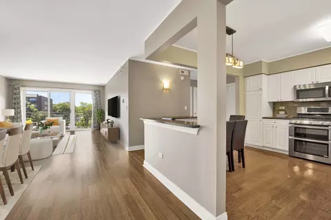 1477 E Thacker St #504, Des Plaines, IL 60016 photo 6