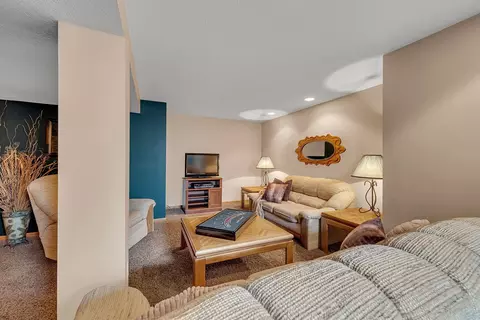 Living - 365 Nelson Rd, Morris, IL 60450 photo 4 of 4