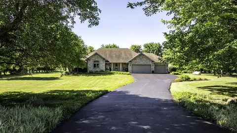 Exterior - 365 Nelson Rd, Morris, IL 60450 photo 11 of 11
