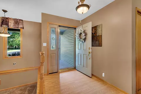 Entry Way - 365 Nelson Rd, Morris, IL 60450 photo 1 of 1