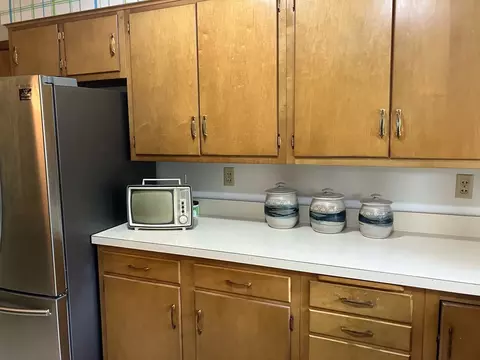 Kitchen - 1205 Eustace Dr, Dixon, IL 61021 photo 5 of 5