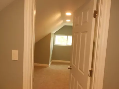 Entry Way - Undisclosed, Chicago, IL 60636 photo 3 of 4