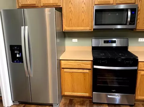 726 Legend Ln #4, Mchenry, IL 60050 photo 9