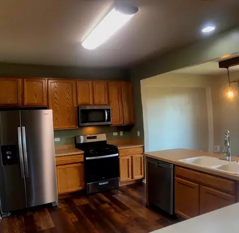726 Legend Ln #4, Mchenry, IL 60050 photo 8