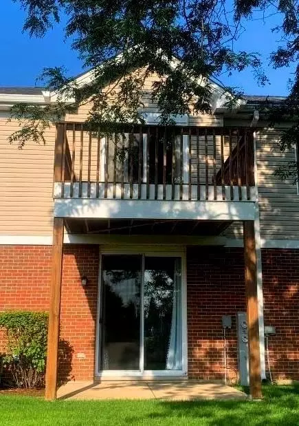 726 Legend Ln #4, Mchenry, IL 60050 photo 7