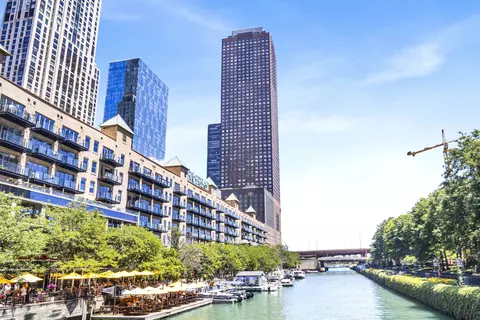 474 N Lake Shore Dr #1702, Chicago, IL 60611
