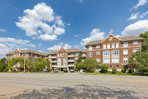 77 N Quentin Rd #312, Palatine, IL 60067