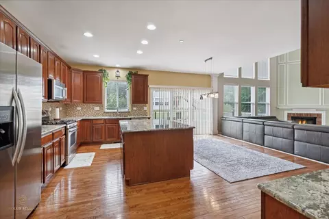5 Springbrook Ct, Streamwood, IL 60107 photo 9
