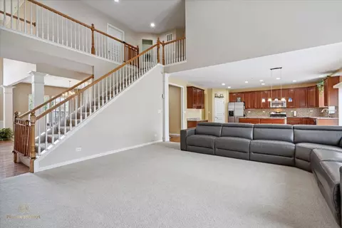 5 Springbrook Ct, Streamwood, IL 60107 photo 7