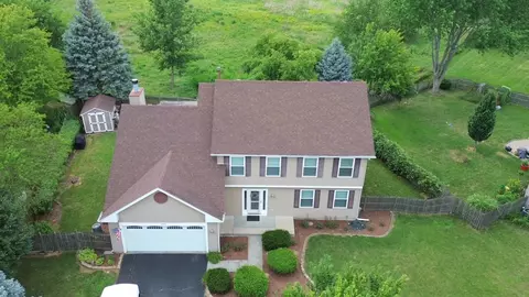 203 Isleview Dr, Oswego, IL 60543