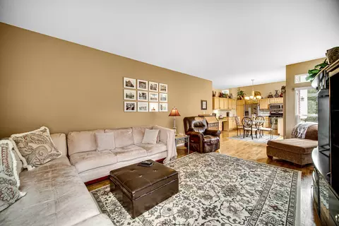 Living - 2 Butler Ct, Algonquin, IL 60102 photo 3 of 3