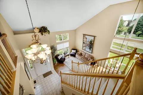 Entry Way - 2 Butler Ct, Algonquin, IL 60102 photo 3 of 3