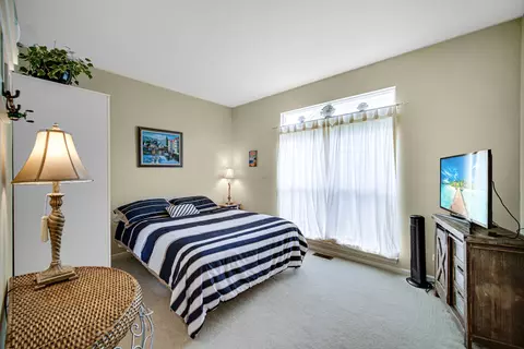 Bedroom - 2 Butler Ct, Algonquin, IL 60102 photo 5 of 5