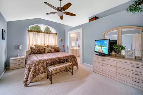 Bedroom - 2 Butler Ct, Algonquin, IL 60102 photo 1 of 5