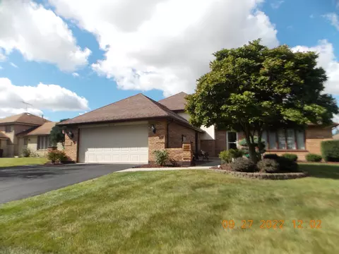15354 Regent Dr, Orland Park, IL 60462