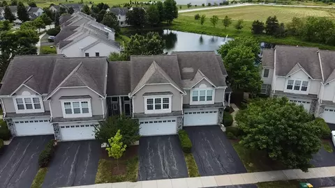 16854 Mallard Ln, Lockport, IL 60441