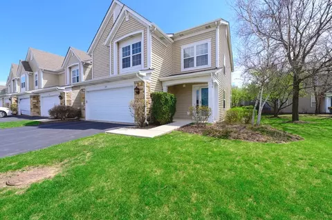325 S Lancelot Ln, Palatine, IL 60074