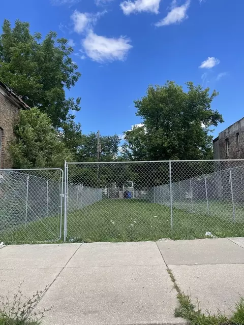 5649 S Ashland Ave, Chicago, IL 60636