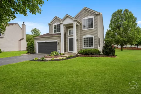 1875 Ione Ct, Aurora, IL 60503