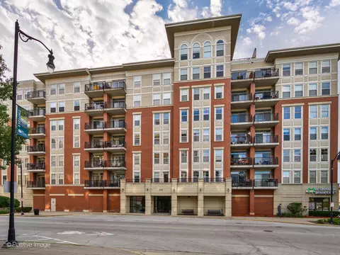 656 Pearson St #502C, Des Plaines, IL 60016