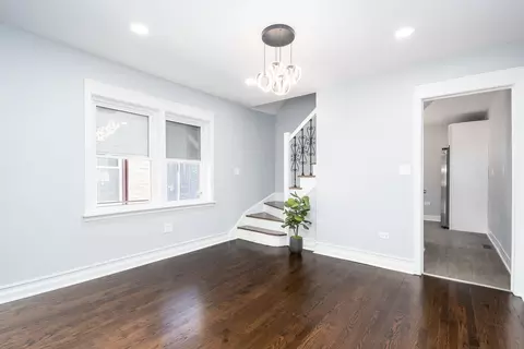 Entry Way - 8011 S Artesian Ave, Chicago, IL 60652 photo 1 of 1