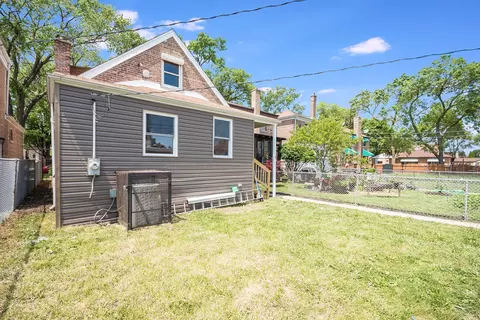 Exterior - 8011 S Artesian Ave, Chicago, IL 60652 photo 3 of 5