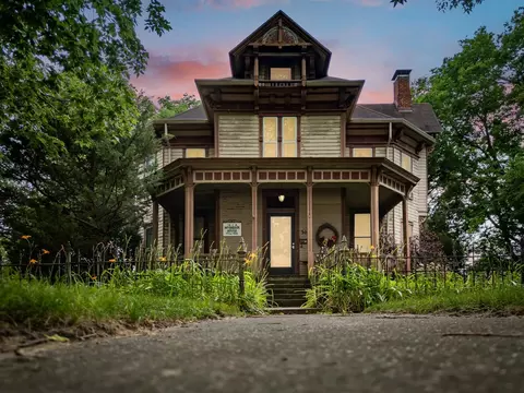 304 E Washington St, Pontiac, IL 61764