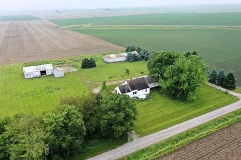 20960 E 250 North Rd, Fairbury, IL 61739