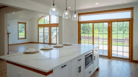 Kitchen - 2820 Central Rd, Glenview, IL 60025 photo 3 of 5