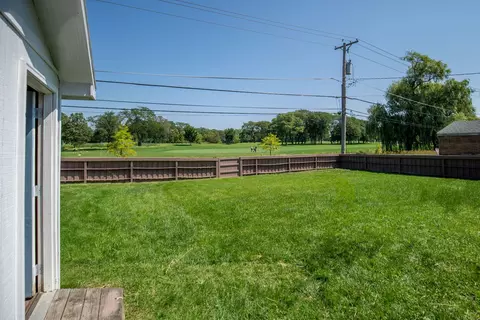 Exterior - 2820 Central Rd, Glenview, IL 60025 photo 4 of 6