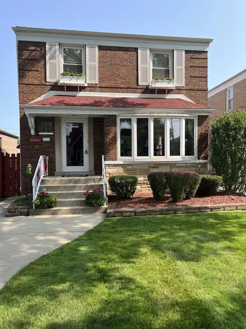 2552 W 104th St, Chicago, IL 60655