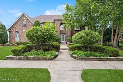 3179 Kingbird Ln, Naperville, IL 60564