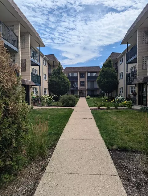6553 N Harlem Ave #3E, Chicago, IL 60631