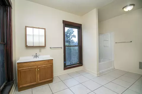 245 S Washington Ave, Kankakee, IL 60901 photo 12