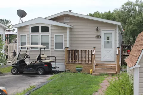 86 Dinosaur Rd, Wilmington, IL 60481