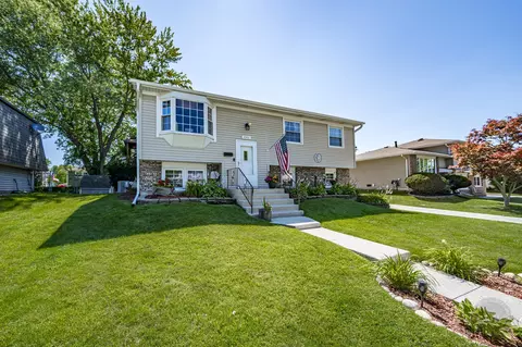 16411 Paxton Ave, Tinley Park, IL 60477