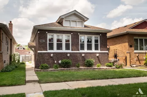 8338 S Blackstone Ave, Chicago, IL 60619