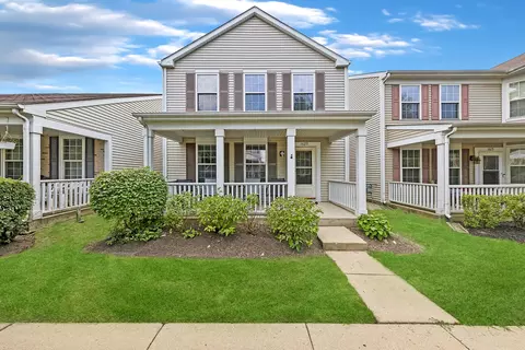 1625 Linden Park Ln, Aurora, IL 60504