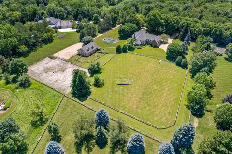 34 W067 White Thorne Rd, Wayne, IL 60184 photo 41