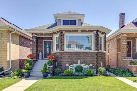 7905 W Elmgrove Dr, Elmwood Park, IL 60707