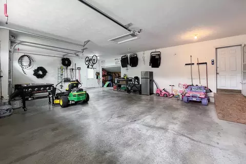402 Whispering Pines Cc Ln, Normal, IL 61761 photo 42