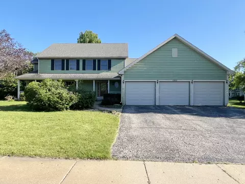 1303 Cougar Trl, Cary, IL 60013