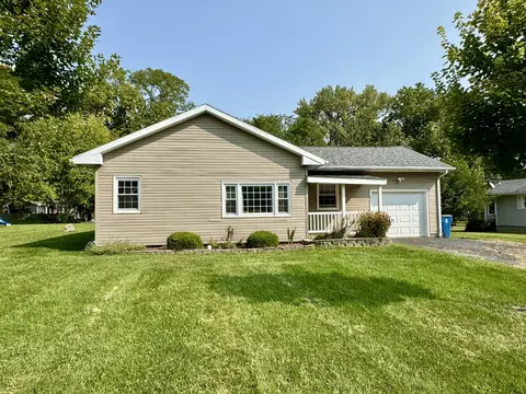 102 Cottage Ave, La Moille, IL 61330
