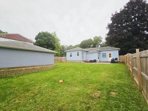 104 Maple Ave, Morrison, IL 61270 photo 5