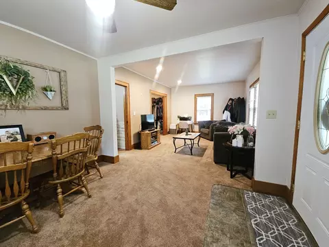 104 Maple Ave, Morrison, IL 61270 photo 8