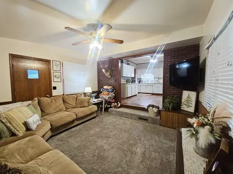 104 Maple Ave, Morrison, IL 61270 photo 16